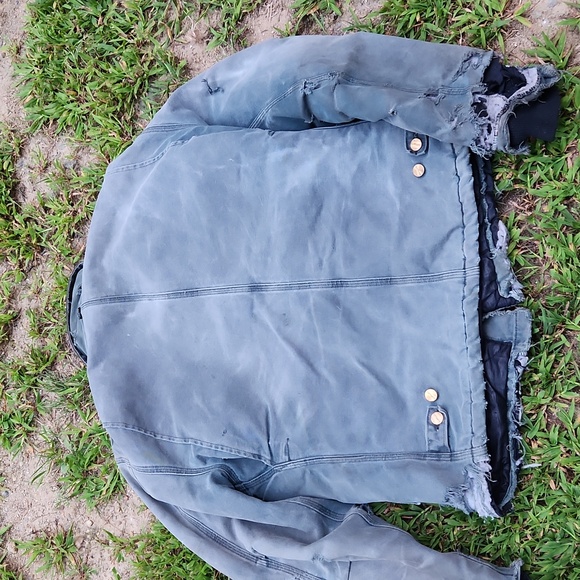 Carhartt  Chore Coat Vintage THRASHED Green Stained Ripped Canvas Grunge - Picture 7 of 9